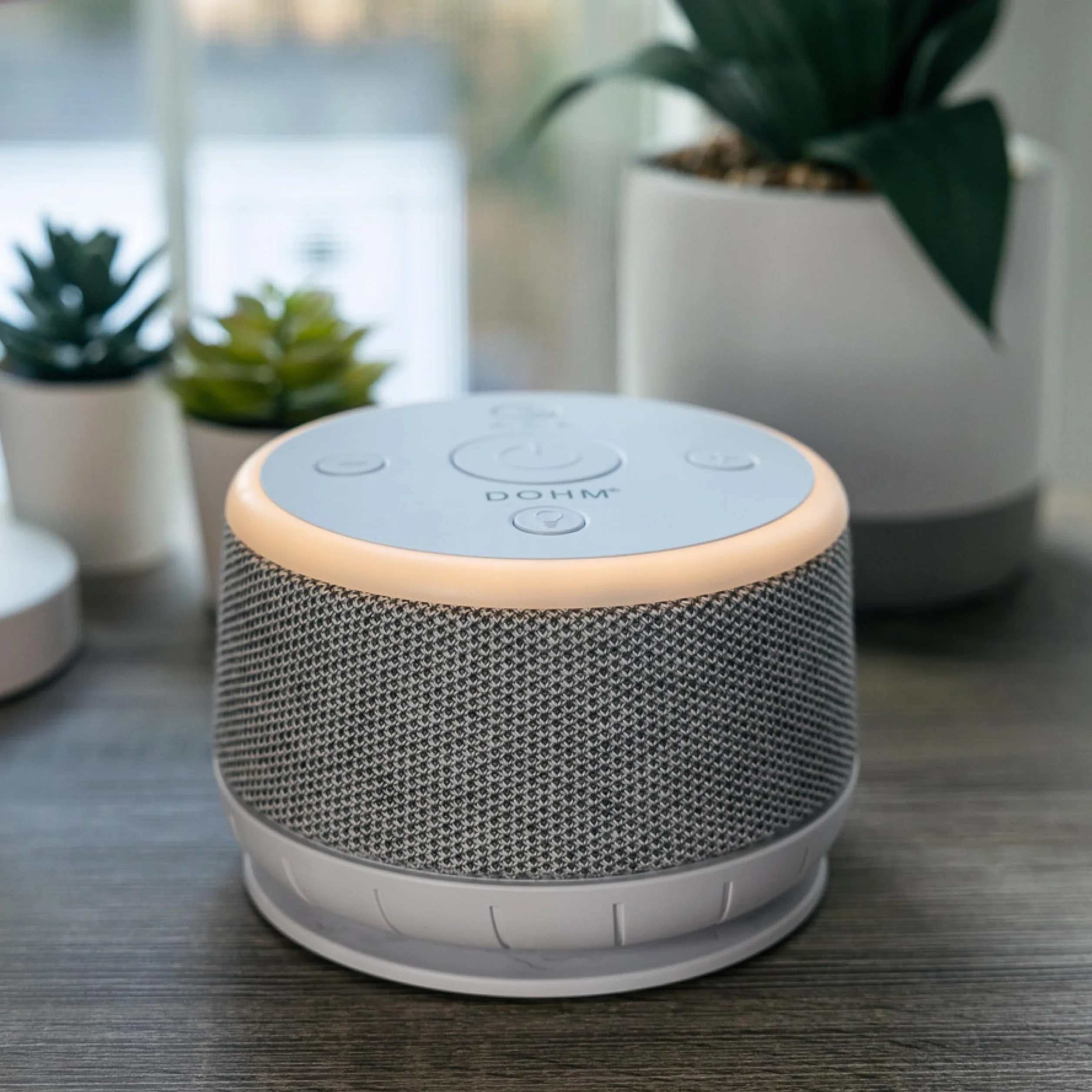 Yogasleep Dohm Nova White Noise Machine - Máquina de ruido para bebés y adultos, con luz nocturna, temporizador, 10 niveles de ventilación para una reducción óptima del ruido, para privacidad en la