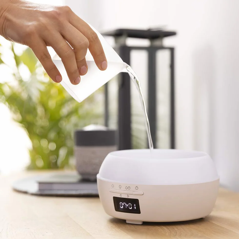 Cecotec Difusor de aromas PureAroma 550 Connected White Woody. Capacidad 500ml, Pantalla LED, Altavoz, Control por bluetooth, App, Temporizador 12h, 3 Modos de funcionamiento, Cobertura 30m2