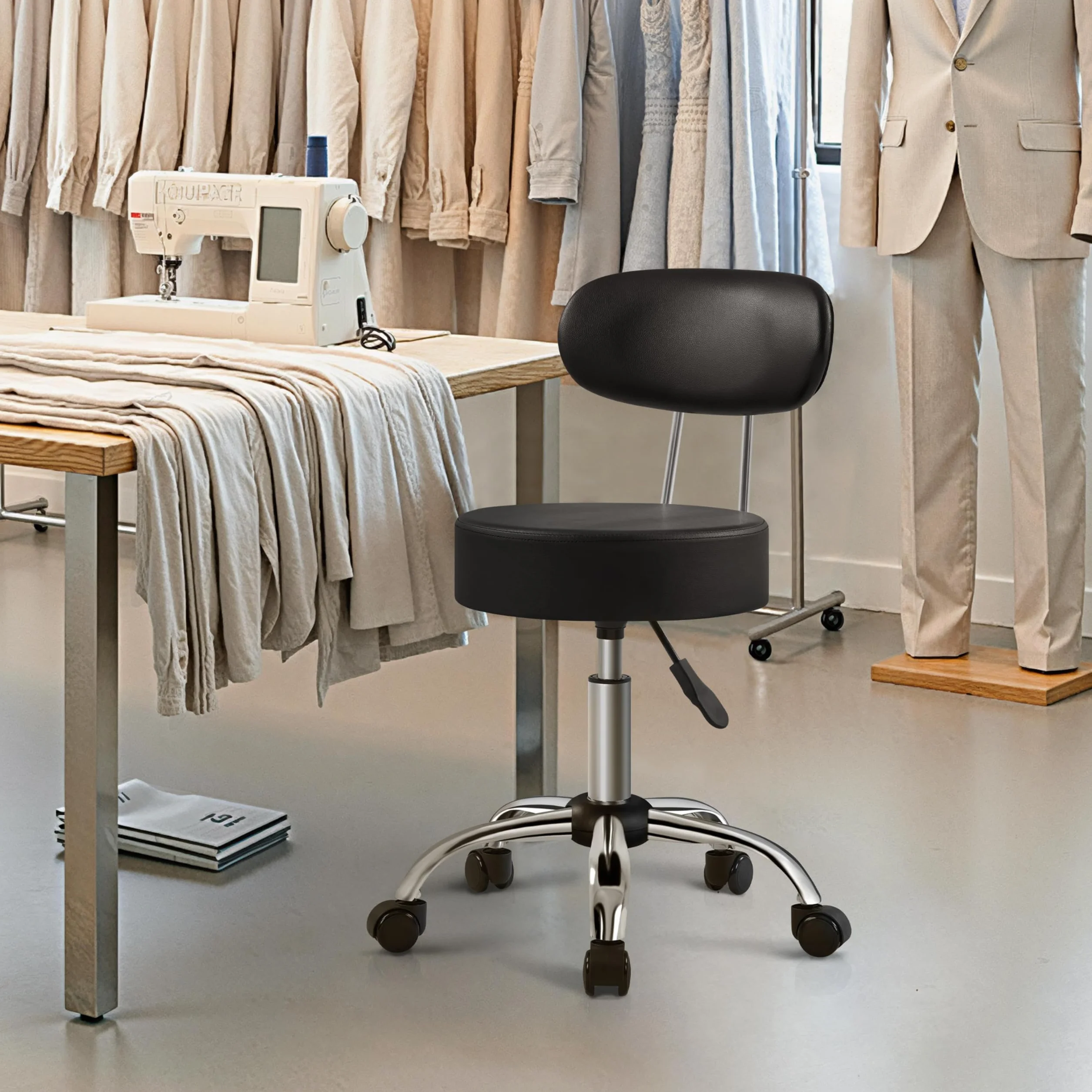 Yaheetech Taburete de Peluquería, Silla Giratorio 360º, Altura Regulable, con Respaldo, Negro