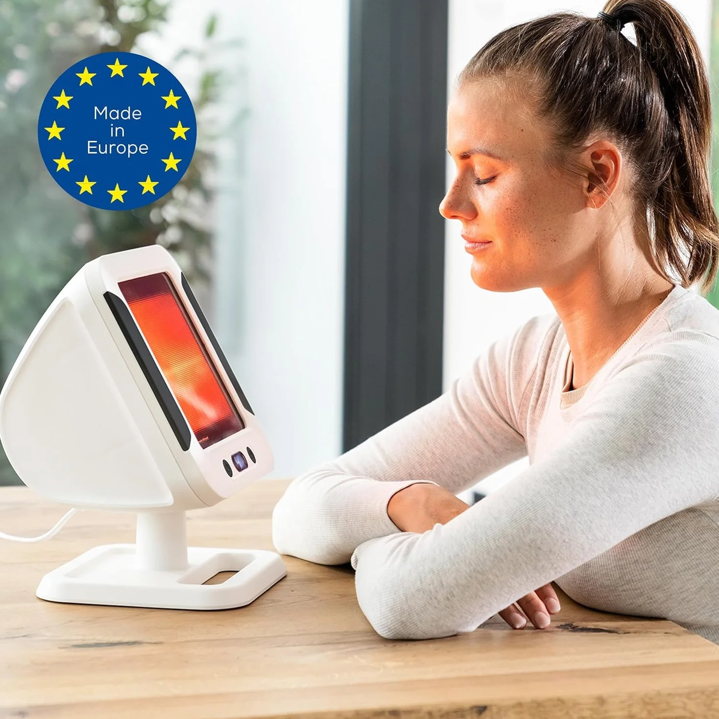 Beurer IL 60 Radiador de calor infrarrojo, calor calmante para resfriados y tensiones musculares, dispositivo médico con 300 vatios y temporizador, placa cerámica con protección UV, regulable