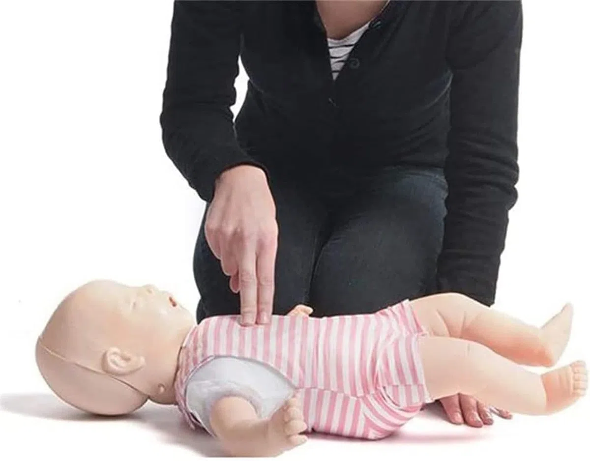 Modelo De Reanimación Cardiopulmonar, Modelo De Primeros Auxilios Para Bebés Entrenamiento De Asfixia Bebés Muñeca Maniquí De RCP Profesional Avanzado Con Maniquí De Entrenamiento De Bolsa O Ayuda