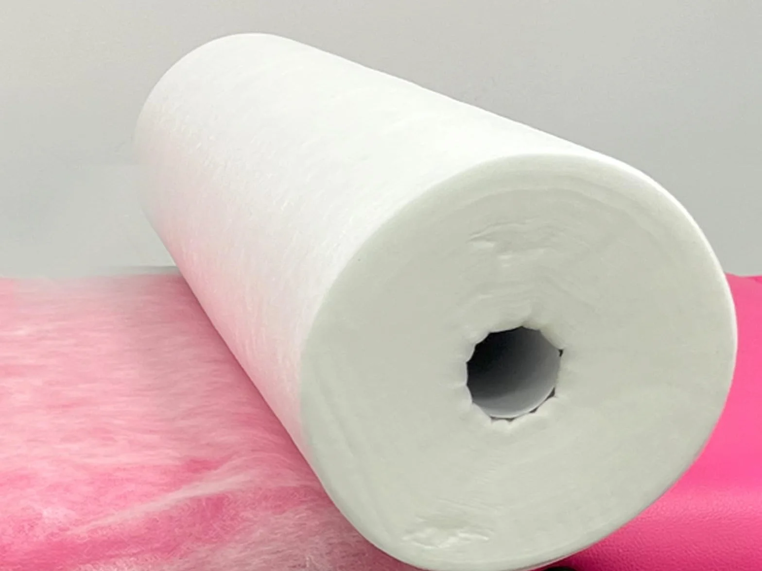 WELLCORE - Sábanas Desechables en Rollo | Precorte de 192 x 80 cm | Papel de Camilla Eco 31g/m2 | 59m de Largo | 80 cm de Ancho | Gramaje 18g, Blanco